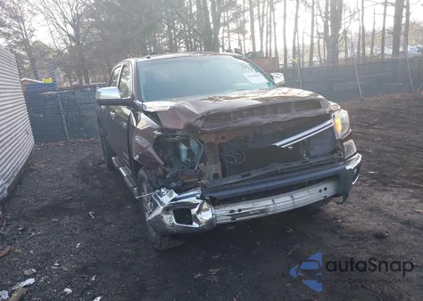 2014 Toyota Tundra Limited 5.7L V8 z USA, uszkodzony, nr VIN 5TFHY5F17EX390859